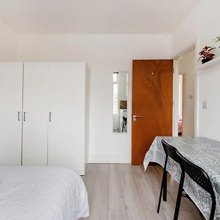 Double Room Edmonton Green, London N9 Exteriér fotografie