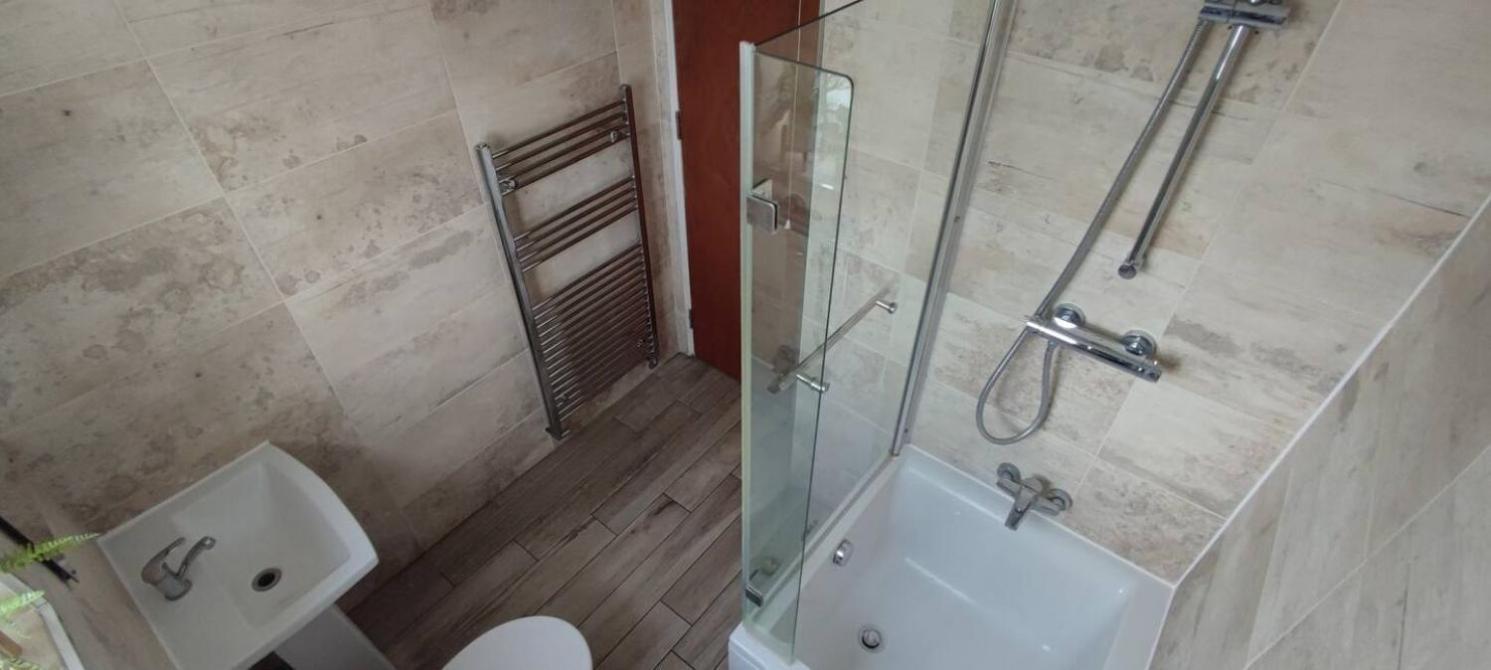 Double Room Edmonton Green, London N9 Exteriér fotografie